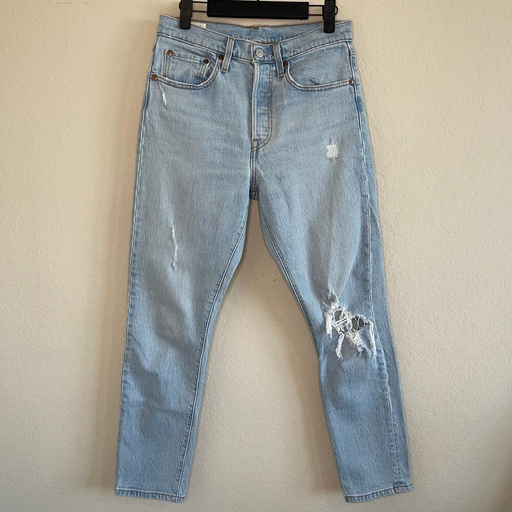 Levi’s 501 S light Wash Straight Jeans - Size 27x28